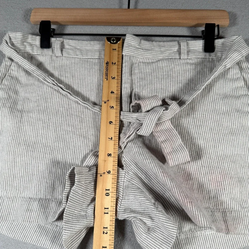 Banana Republic‎ Womens Grey White Striped Linen Cotton Shorts Size 6 326782-00